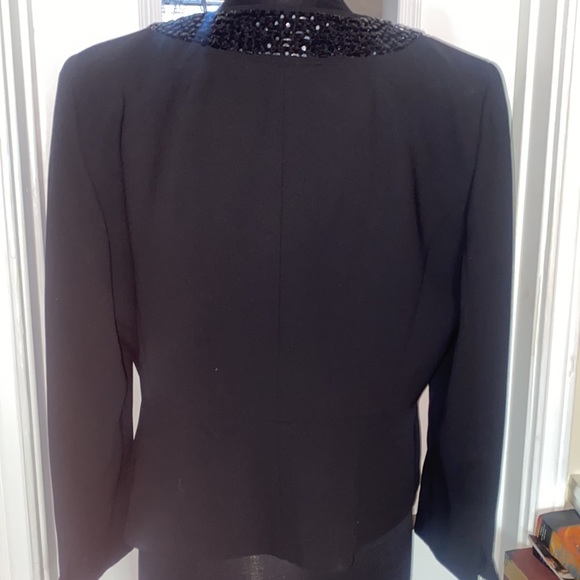 Jasper like new embellished neck formal jacket size 14p - Picture 2 of 3